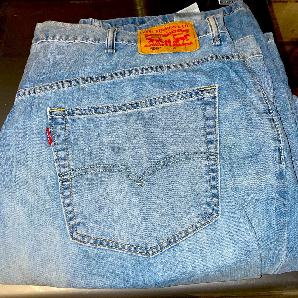 Gently used Levi 559 size 48x30